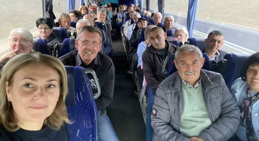 „Hajrá békepártiak! – Már úton vannak a Tolna vármegyeiek