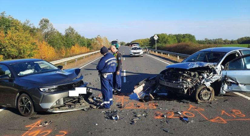 Tragédia az elkerülőn: ugyanazon a helyen történt a két súlyos baleset!