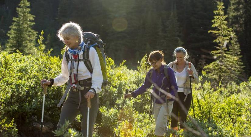 4 hazai túra, amit 60 felett is könnyű teljesíteni: mesébe illő helyekre visznek