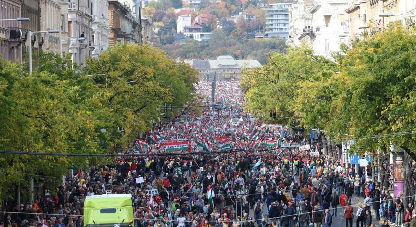 Orbán Viktor: a kiskakas is ott van a Békemeneten