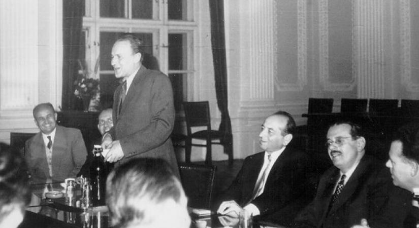 A Komócsin-klán nyomában: így csináltak Pol Pot megyét Csongrádból