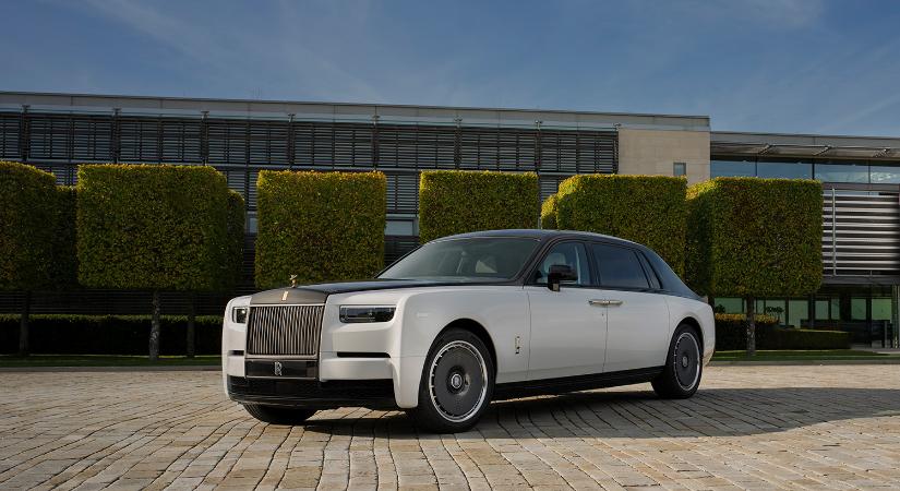 A legfényűzőbb Phantomot készítette el a Rolls-Royce a modell 100. születésnapjára