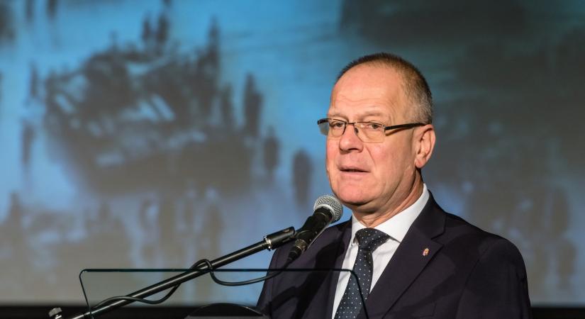 Navracsics Tibor: Hiszünk abban, hogy a jövő útja a nemzeti közmegegyezésen alapuló Magyarország megteremtése felé vezet
