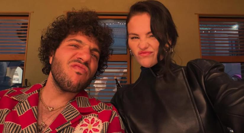 Ilyen ez a házas élet – Selena Gomez friss fotóin pörög most a net