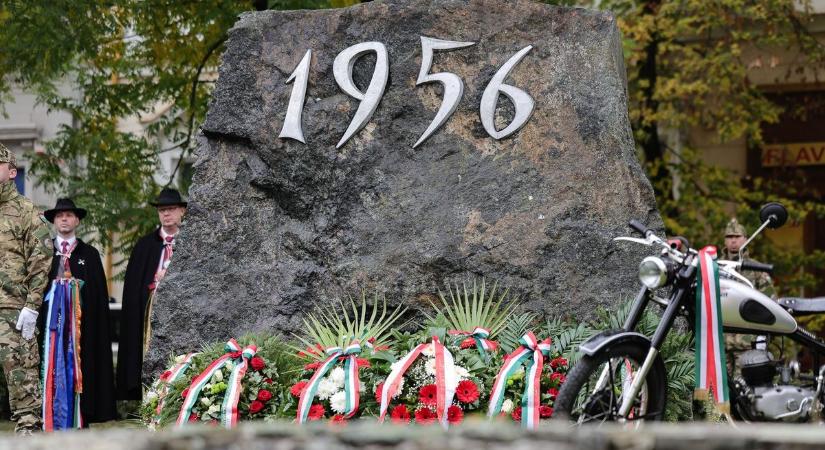 Eger méltóképp emlékezett az 1956-os forradalom hőseire