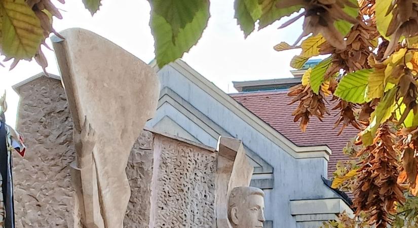 Pillantsuk meg újra ezt az arcot, és legyünk képesek bármit odaadni érte! (galéria, videó)