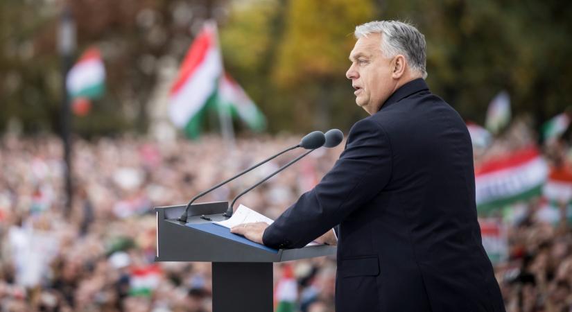 Orbán a fiataloknak: gyertek le a gépről és a brüsszeli infúzióról