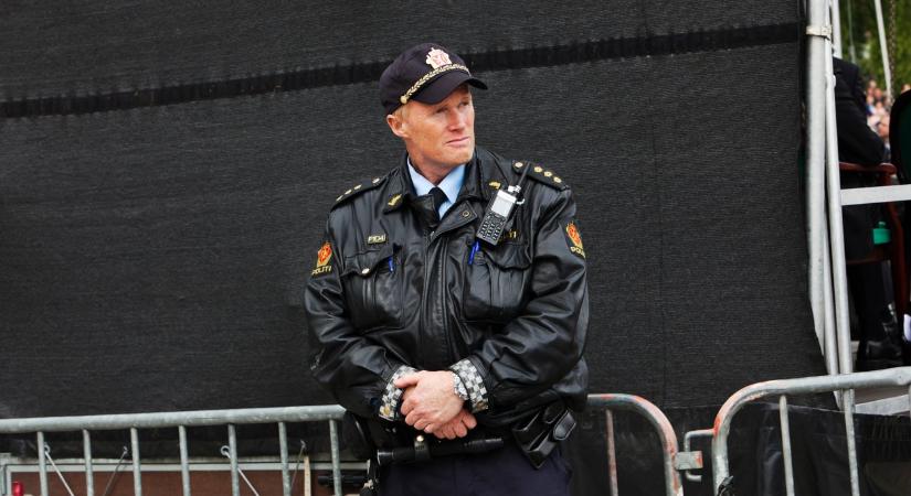 Norvégia koronahercegnőjének fiát szörnyű tettekkel vádolják – ez várhat rá