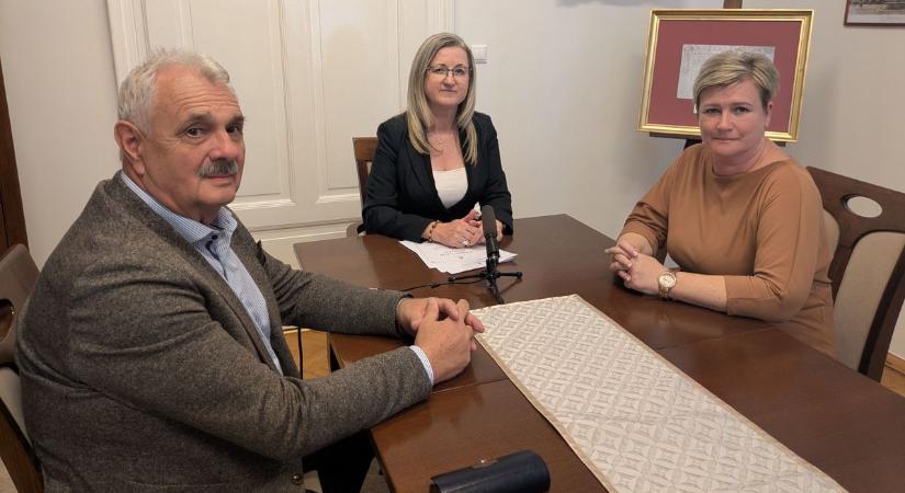 Járdákat, utakat és buszvárót újítanak fel 168,2 millió forintból három településen