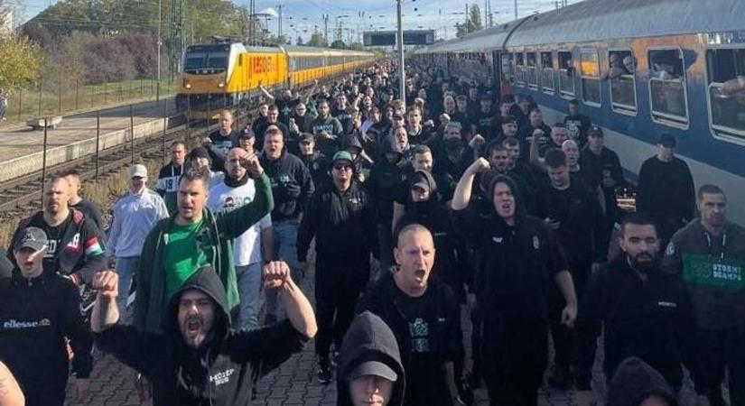 Megszívatták a rendőrök a Fradi szurkolókat, ezt lépte a magyar külügyminiszter