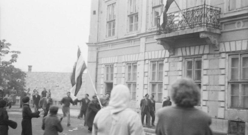 Az 1956-os forradalom Veszprém szívében: a szabadság lángjától a pufajkás bosszúig