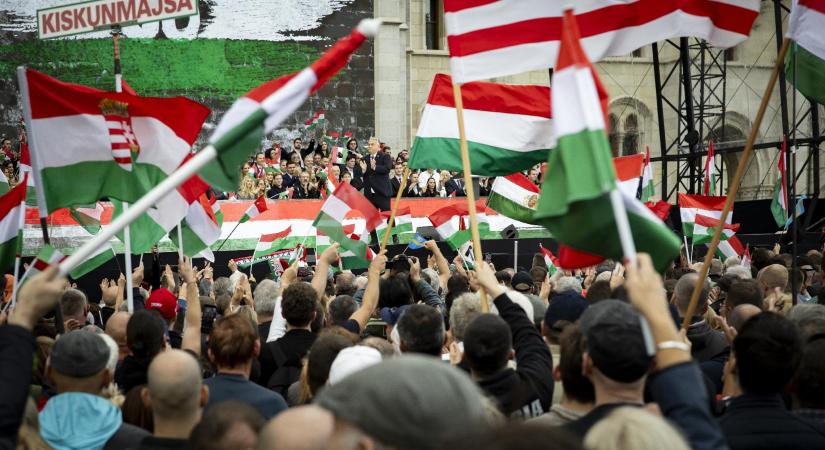 Komment – Orbán Viktor ünnepi beszéde stratégiai kiállás a béke mellett  videó