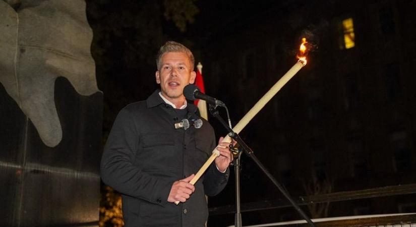 „Magyar Péter beszédével kínozni lehetett volna” – darabokra szedték a Tisza-vezér ünnepi előadását