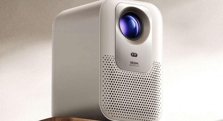 Extra fényerővel érkezik a Xiaomi Redmi Projector 4