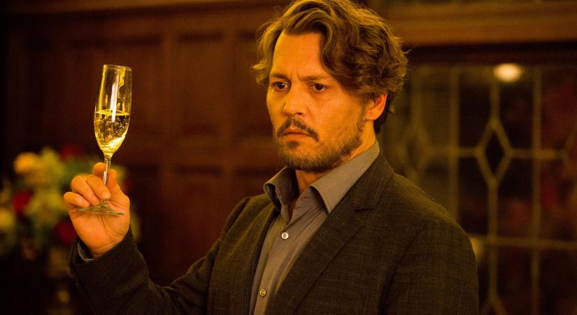 Úgy fest, Johnny Depp lesz a következő Scrooge, és nem akárki kapta a rendezői széket!