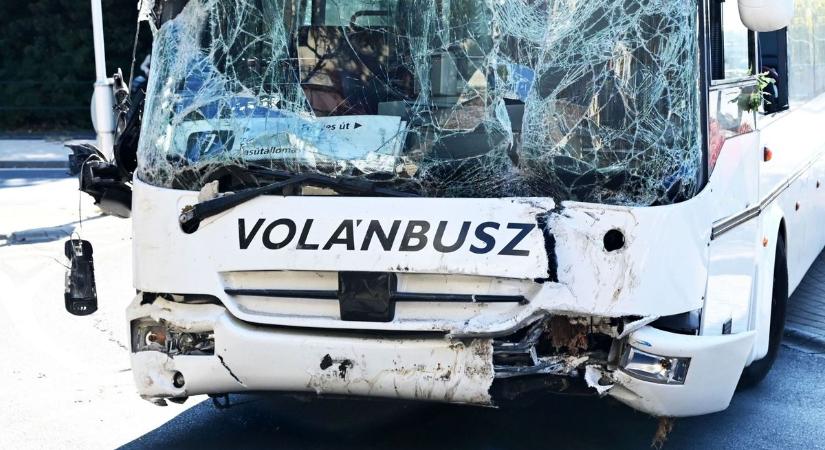Számos buszbaleset történt az elmúlt években, összegyűjtöttük a legfontosabbakat