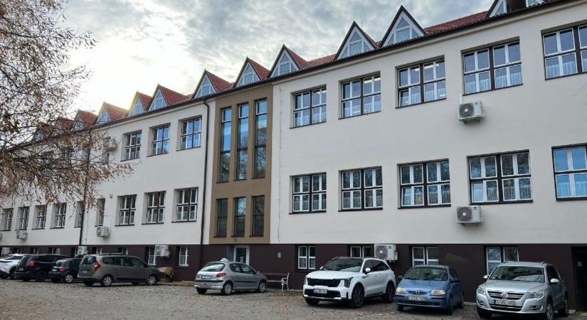 A gazdasági képzések fellegvára Szekszárdon – Jelentkezz a „KERI”-be!