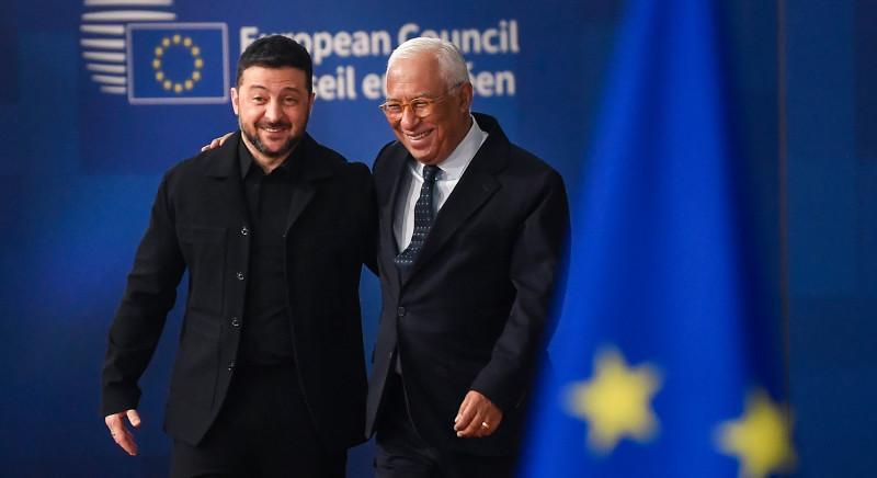 EU-csúcs: az EU tagállamai nem engedik el Ukrajna kezét – 20,5 milliárd eurót juttatnak neki idén