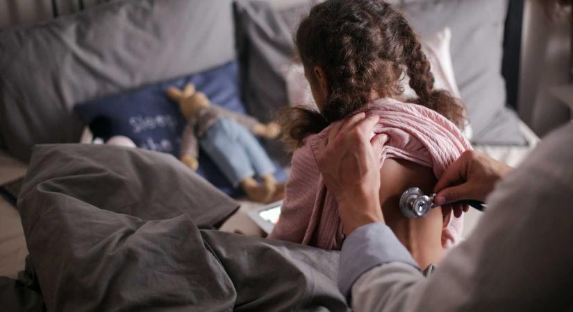 Közel 87 ezer légúti fertőzéses esetet jelentettek a múlt héten