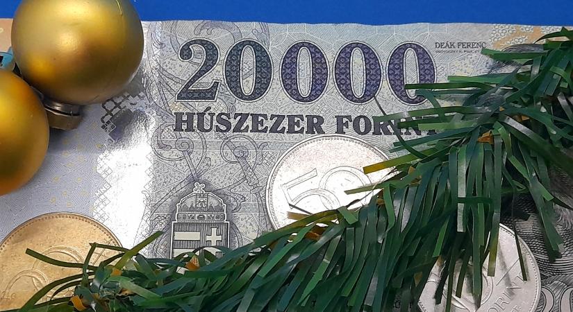 Érkezik az egyszeri karácsonyi támogatás: mutatjuk, kik számíthatnak pluszpénzre!