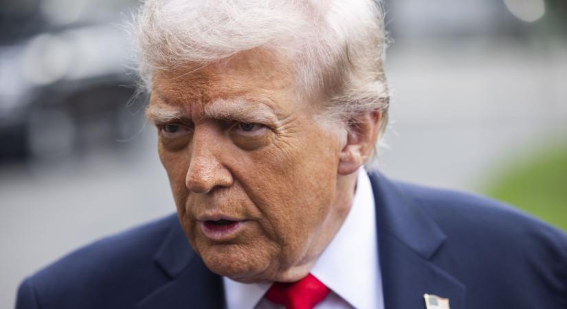 „Felháborító viselkedésük miatt” Trump leállított minden kereskedelmi tárgyalást Kanadával