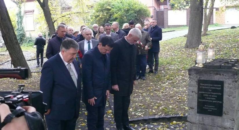 Ötvenhatos megemlékezés Ungváron - Hősies, dicsőséges napok