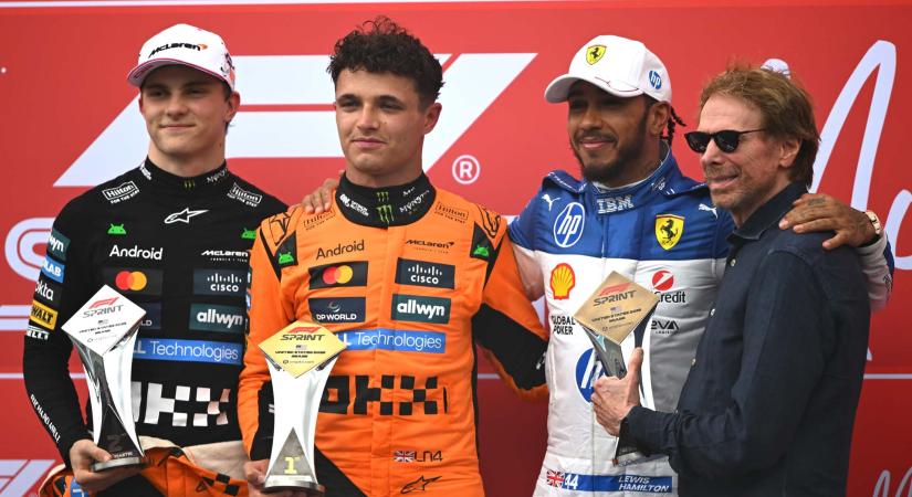 Hamilton figyelmezteti a McLaren párosát: „Max el fogja venni tőlük, ha nem lesznek ugyanolyan könyörtelenek”