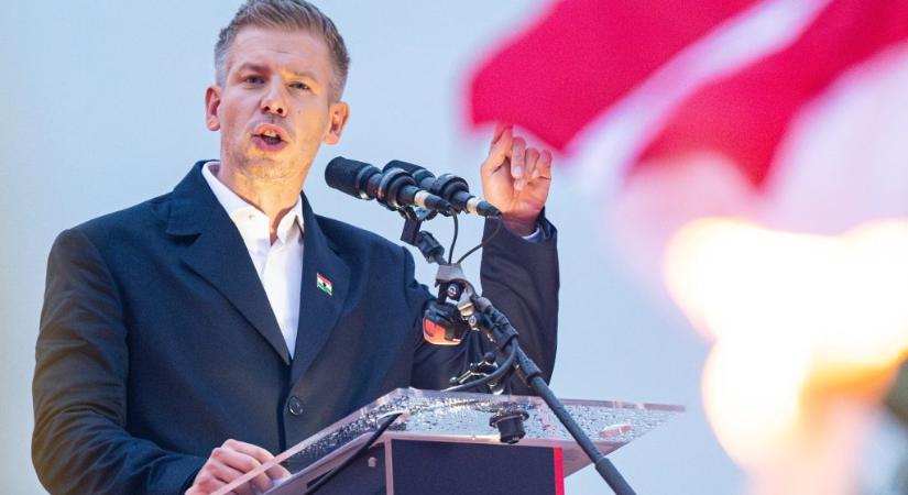 Október 23.: több mint négyszer annyian nézték Magyar Péter közvetítését, mint Orbánét