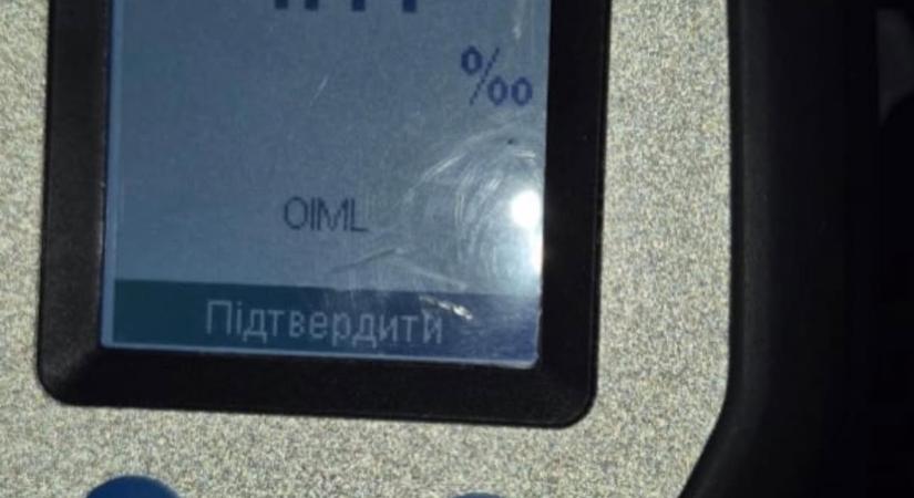 Kárpátalján ittas vezetőt állítottak meg a rendőrök, a férfi okmányok nélkül vezetett