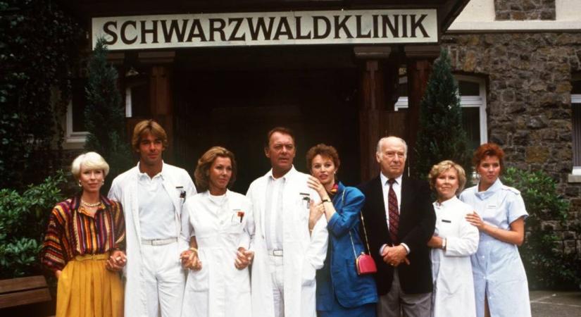 A Klinika-kvíz: csak az igazi retrósorozat-rajongók ismerik Brinkmann professzor minden titkát!