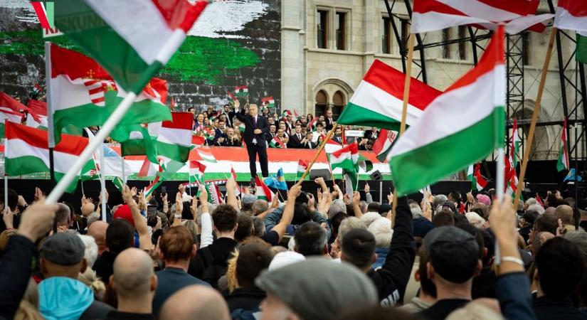 Mérő Vera már mesterséges „barátokban” bízik, amelyek szerint akár 8-9-szer többen lehettek a tiszás meneten