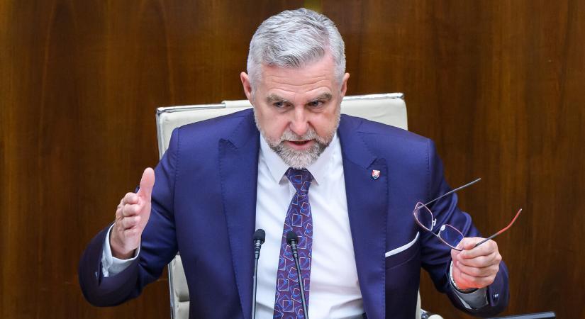 Egy év börtönt adna Gašpar a kampánysértésért külföldi támogatás esetén