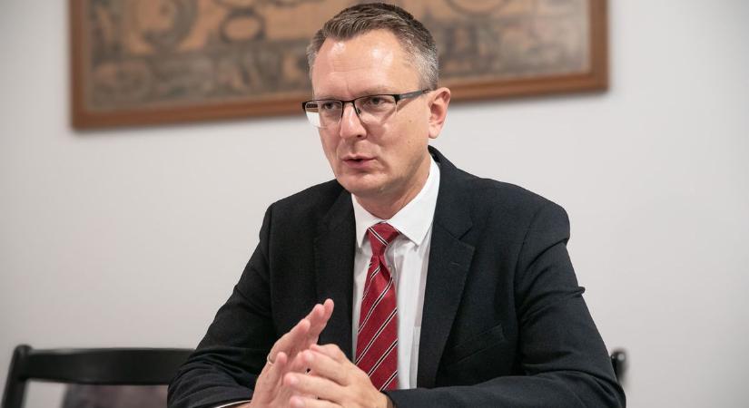 A kereszténység jelentőségéről és Varga Judit visszatéréséről – interjú Rétvári Bence államtitkárral