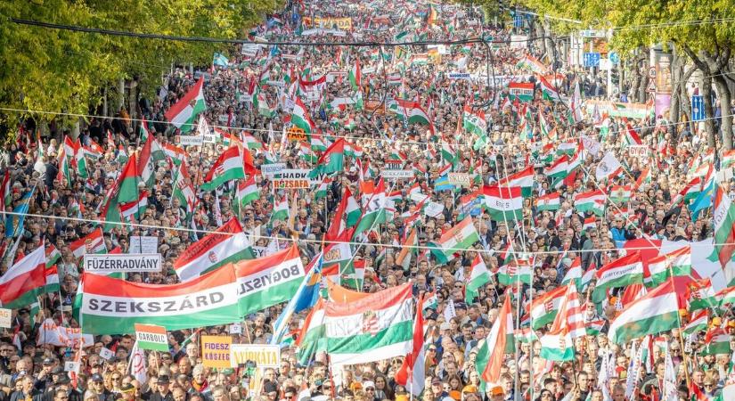 "Az erő velünk van!" - Orbán Viktor a Békemenetről posztolt