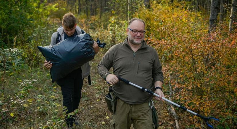 Az erdő „immunrendszerét” vizsgálták az ásotthalmi diákok: szomorú felfedezést tettek – videóval