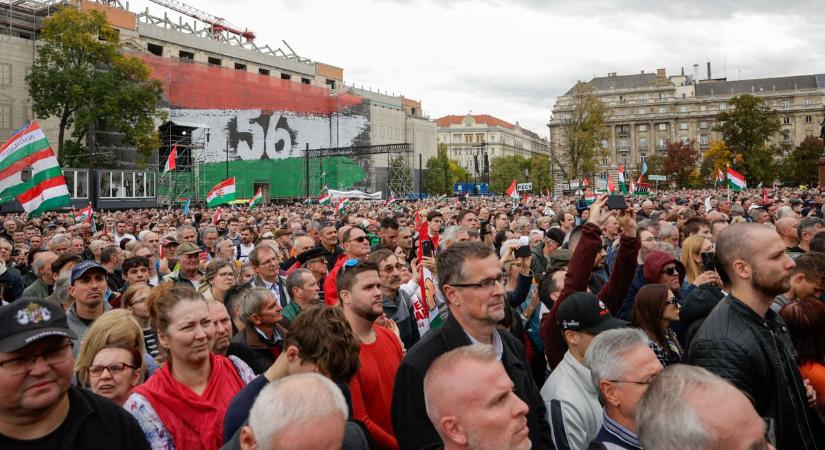 Hiába épültek be: még a Telex újságírója sem talált fogást a Békemenet résztvevőin