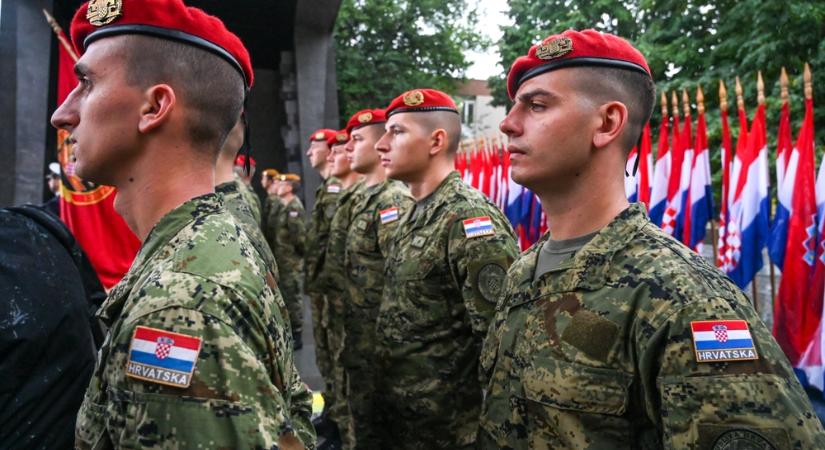 Horvátországban bevezették a kötelező sorkatonai szolgálatot