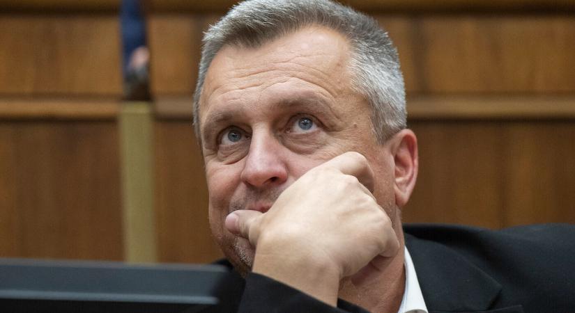 Danko: Nem kellett volna támogatnia a kormányfőnek a szankciós csomagot