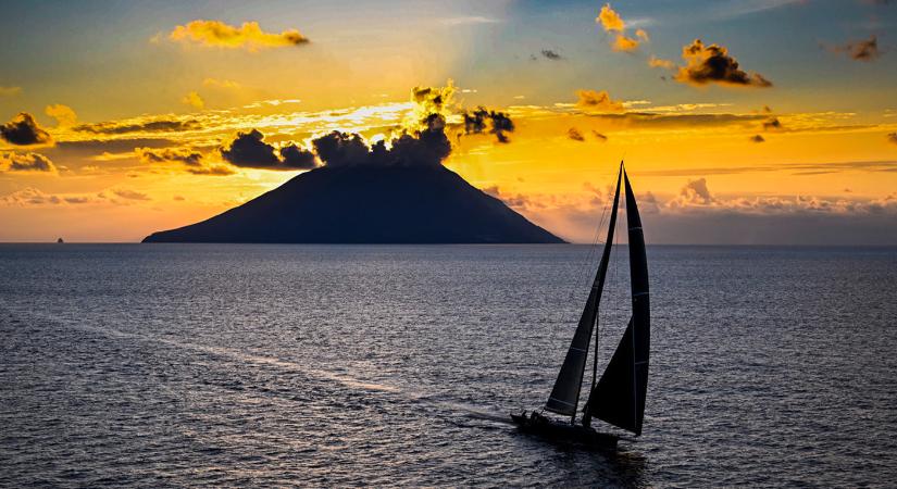 64. Rolex Middle Sea Race 2025 – Ezúttal magyarok nélkül, és az élmezőnyben kevesebb minőségi hajóval zajlott a verseny