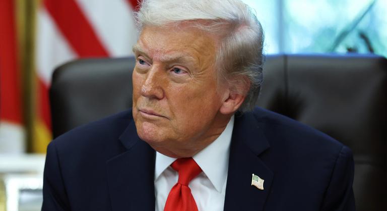 Politico: Magyarországon és Szlovákiában is leállhat az orosz olajszállítás Trump miatt