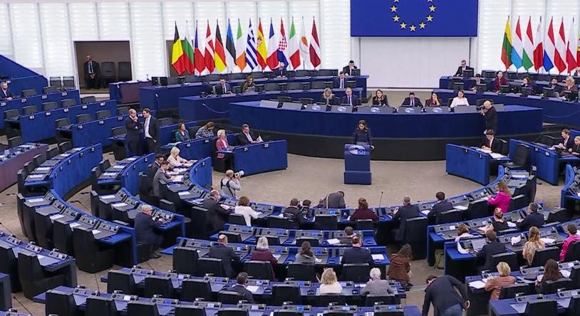 Elutasítják az egyhangú szavazás eltörlését az olasz kormánypártok  videó