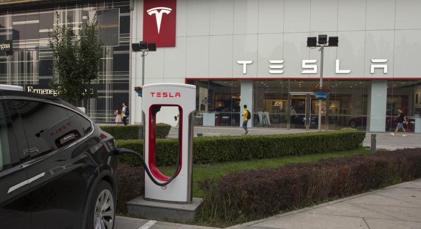 Itt a térkép: hat új helyen létesít a Tesla töltőállomást Magyarországon