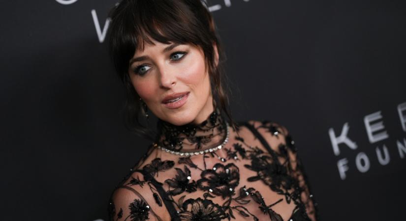 Dakota Johnson vallomása – szerinte ez a legnagyobb red flag egy pasiban