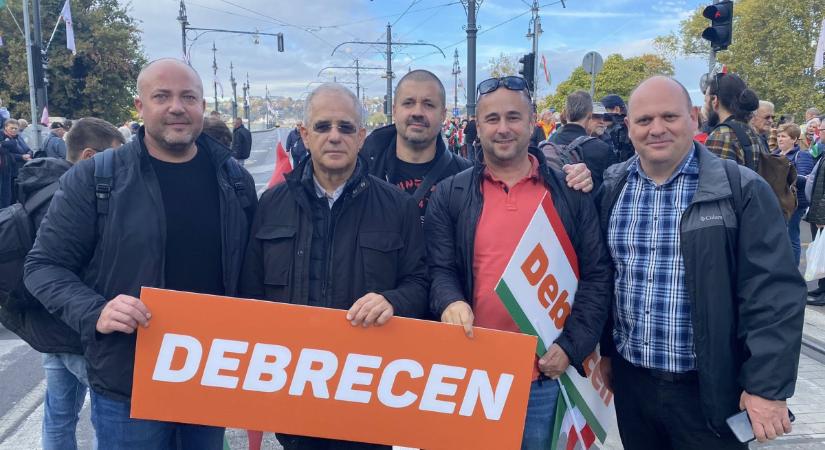 Az operatív törzs adatai szerint Kósa Lajos megbukott matekból