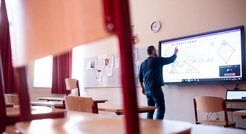 Dobozban múlt ki az iskolai laptopok nagy része