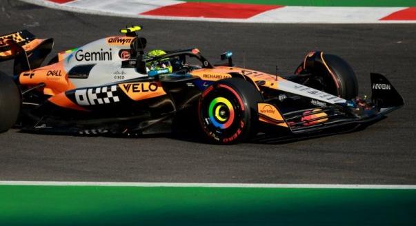 Nem egy tipikus McLaren-péntek: „Összevissza egyensúly” és „átlagos kör”