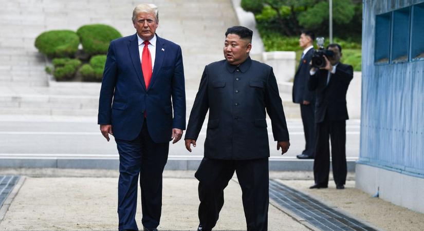 Donald Trump nyitott a találkozóra Kim Dzsongunnal: nagyon jól kijönnek egymással