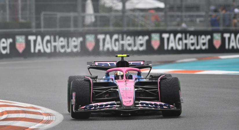 Elbántak az F1-újonccal, kútba esett a visszatérése