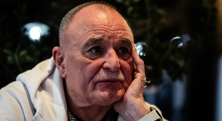 Történelmi és politikai okból is példa nélküli lenne, ha visszavennék Nagy Feró Kossuth-díját
