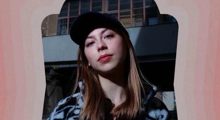Döbrösi Laura: „lyen mantrák között nőttem fel, hogy nincs beteg színész, csak halott színész”
